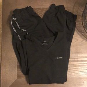 Black Jaanuu Jogger Scrub Set Sz Small